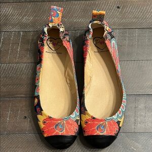 Penny Loves Kenny Nelly Multicolor Floral Ballet Flats with Black Toe